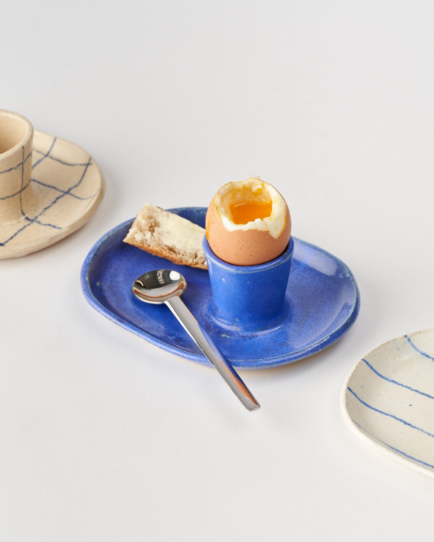 Egg Cup / Milky Blue