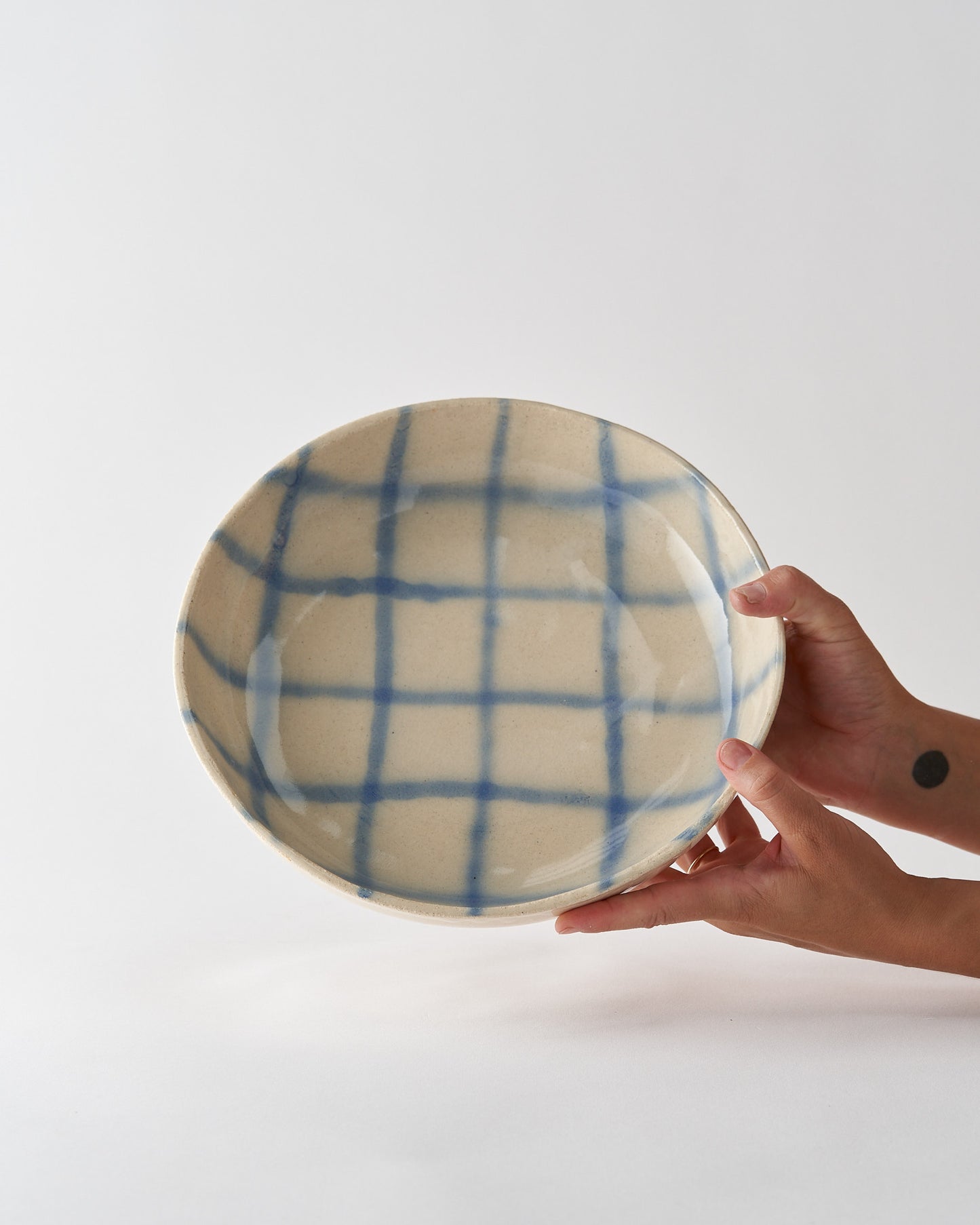 Serving Bowl / Brushed Grid