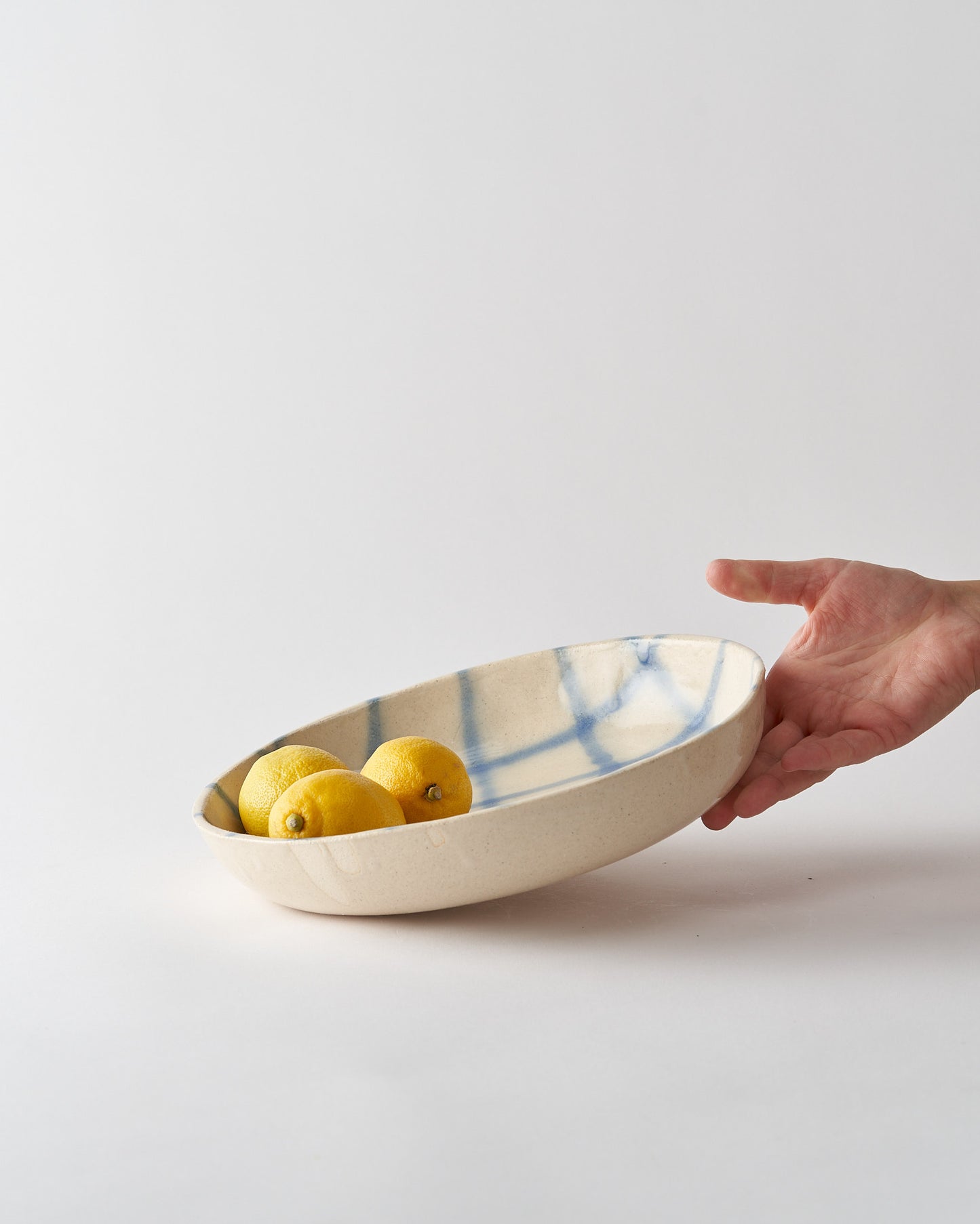 Serving Bowl / Brushed Grid
