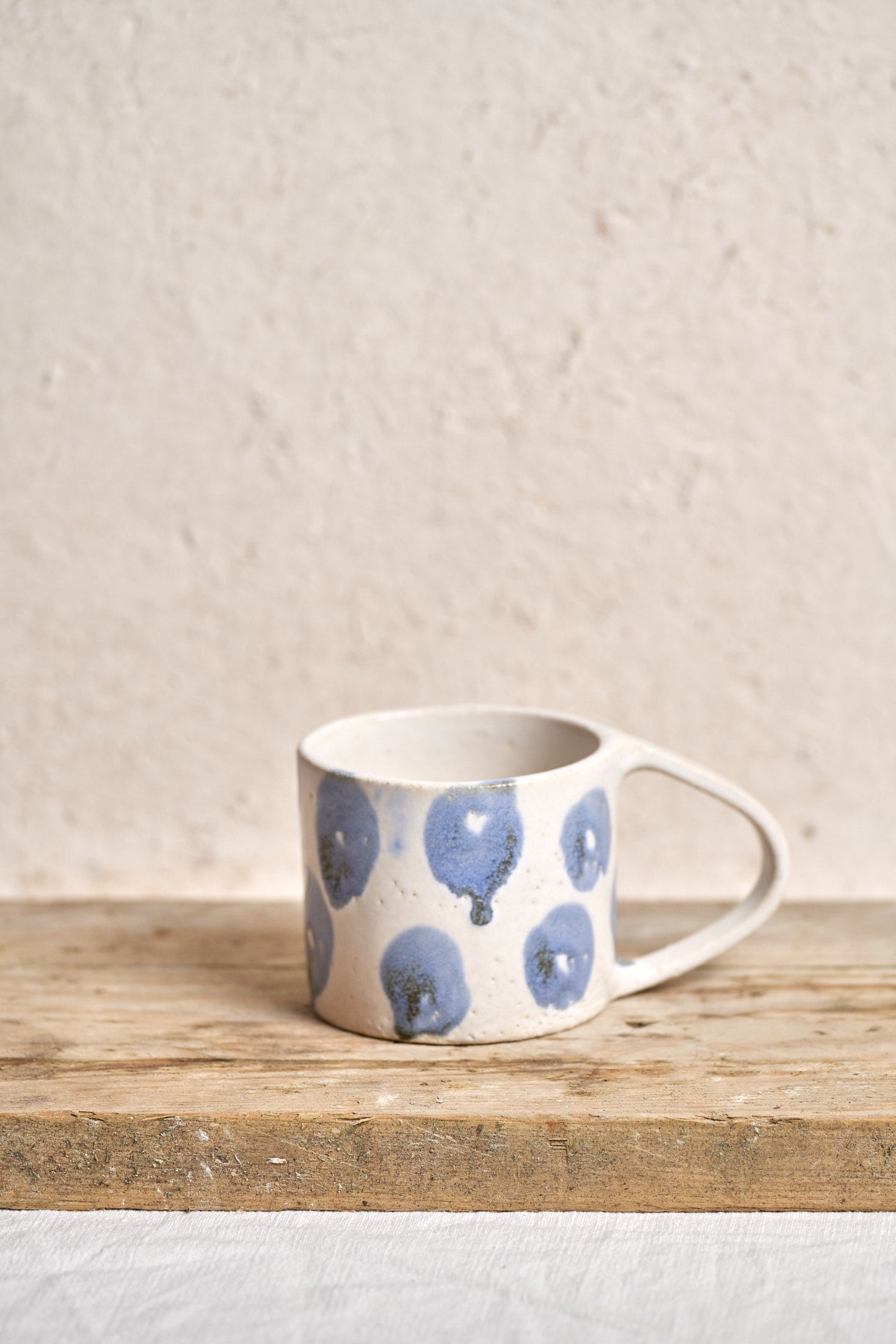 Classic Mug - Small Circles