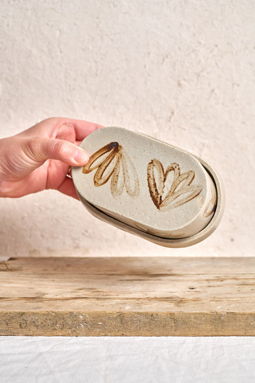 Butter dish - Flowers
