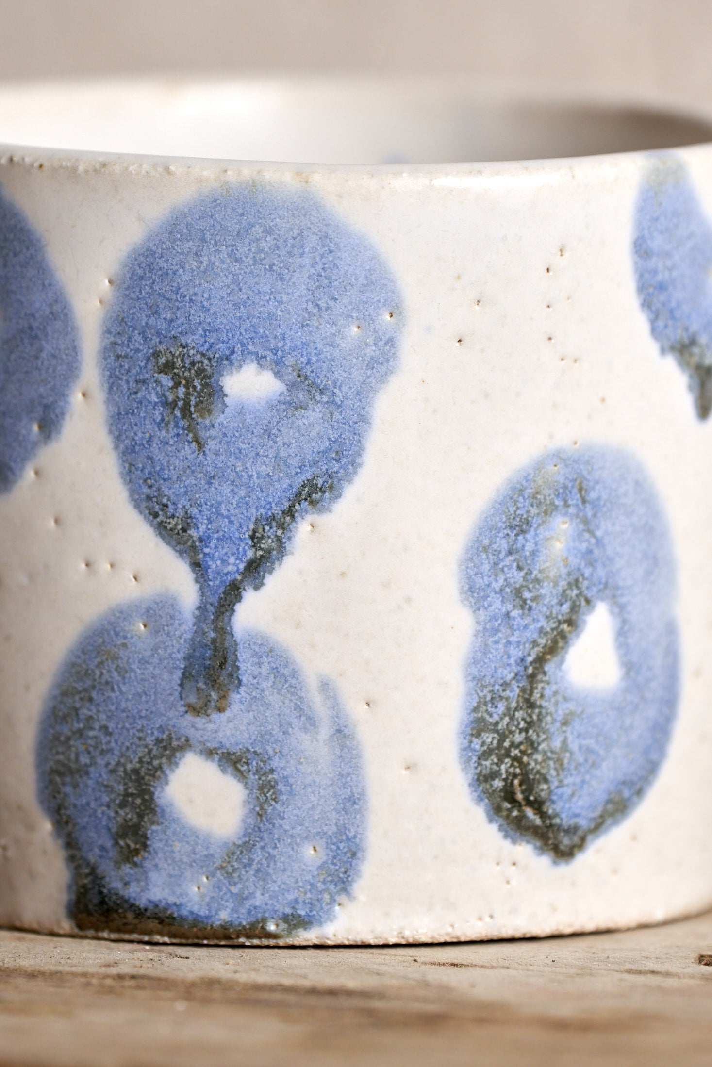 Classic Mug - Small Circles