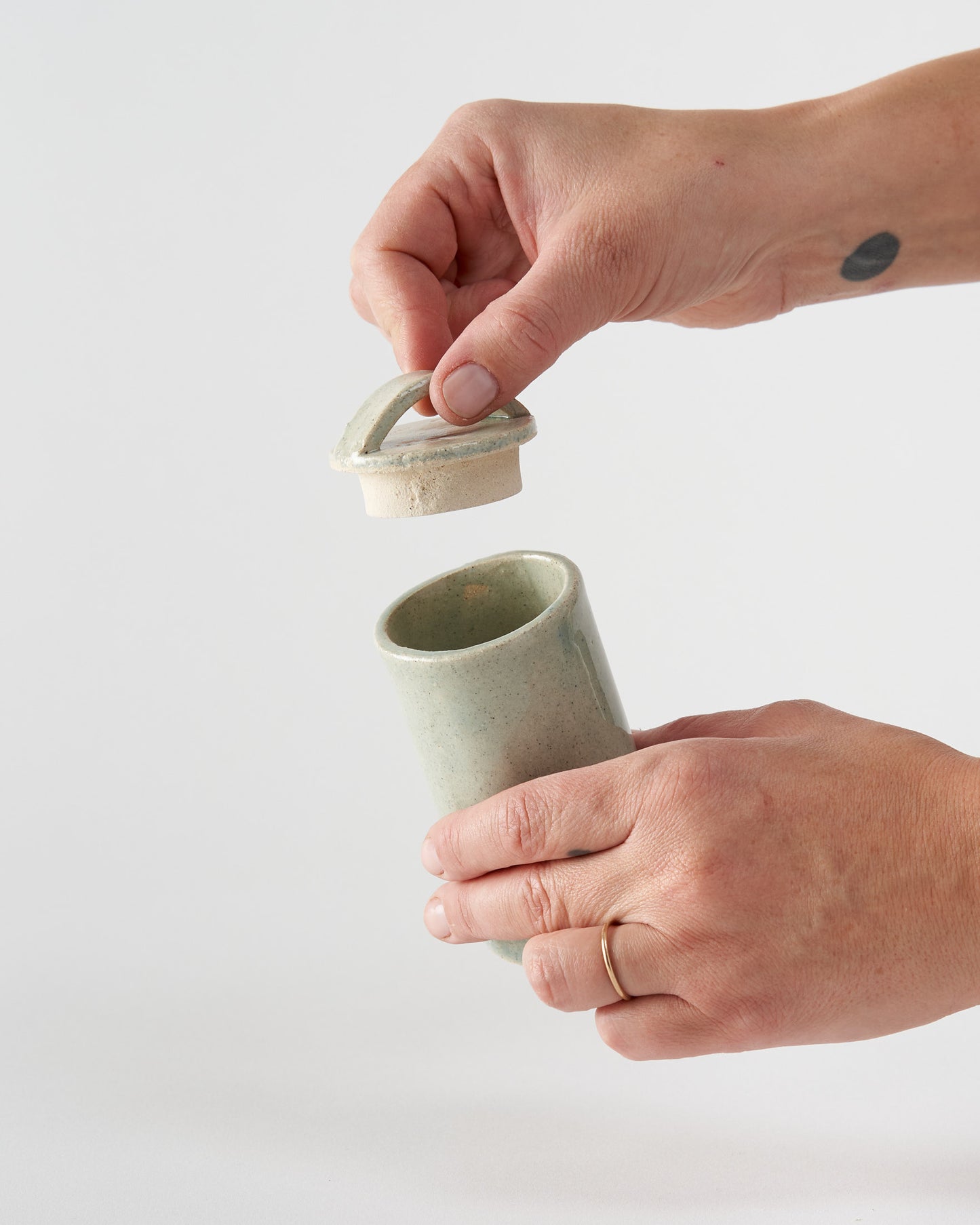 Spice Pot / Pale Sage Blue