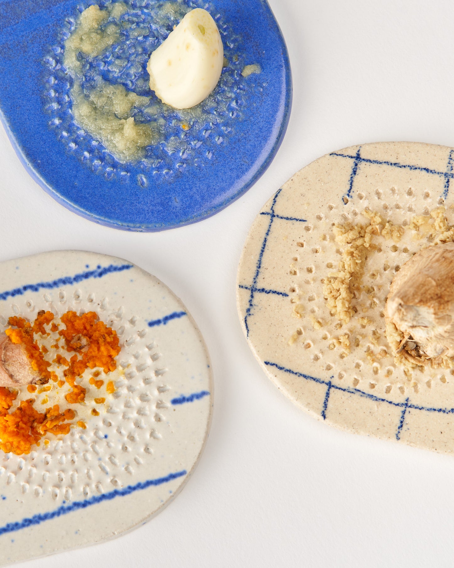 Grater / Milky Blue