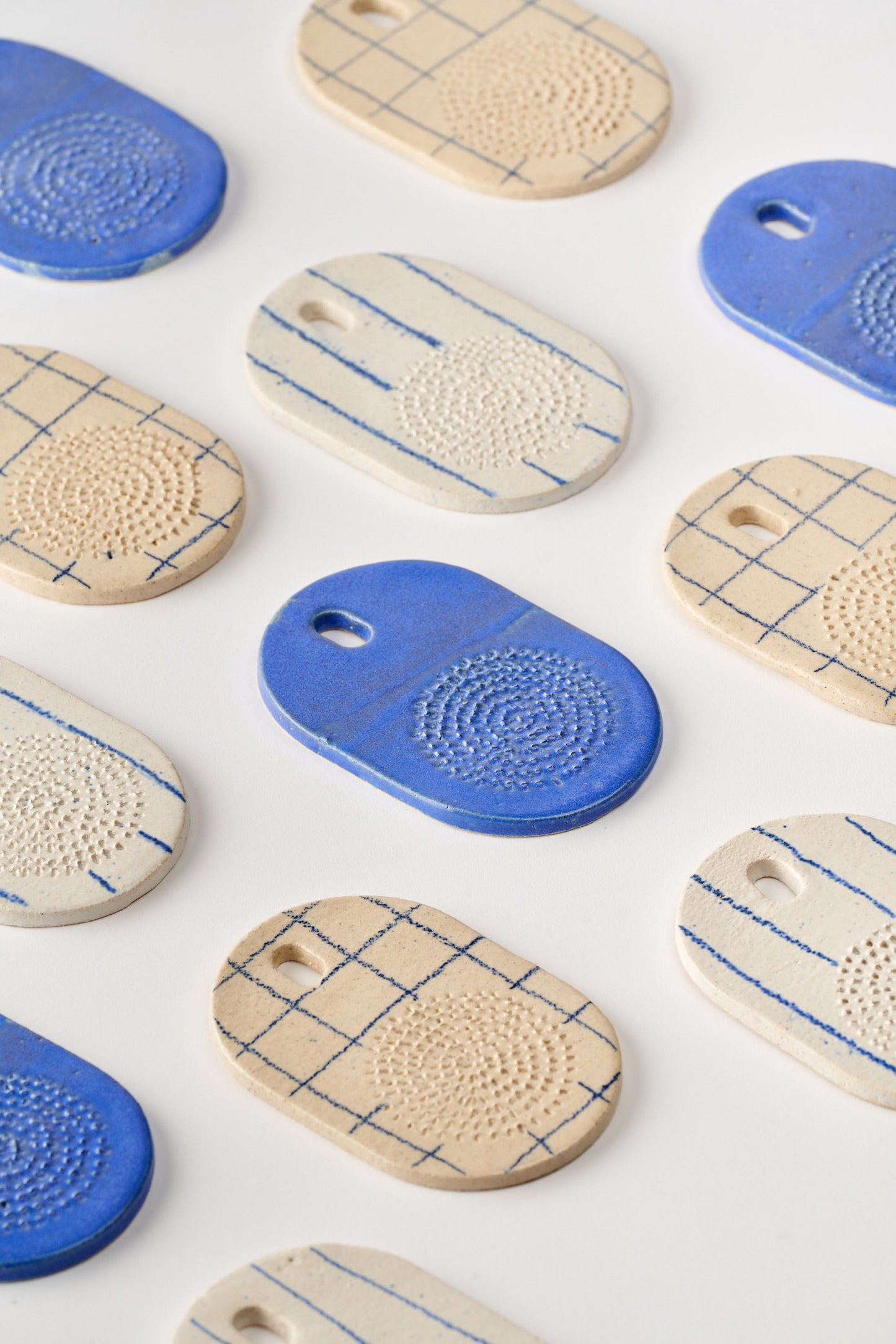 Grater / Milky Blue