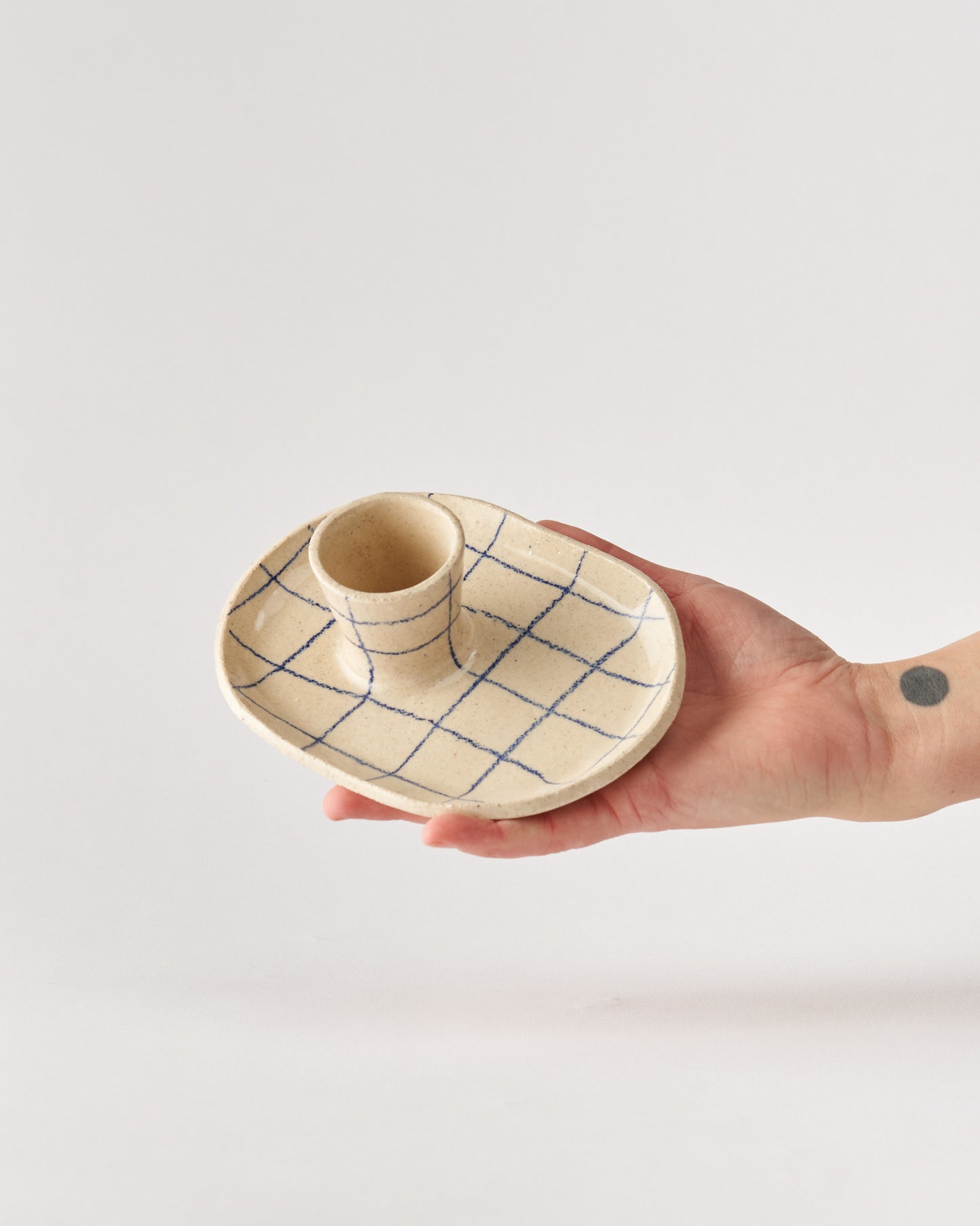 Egg Cup / GRID