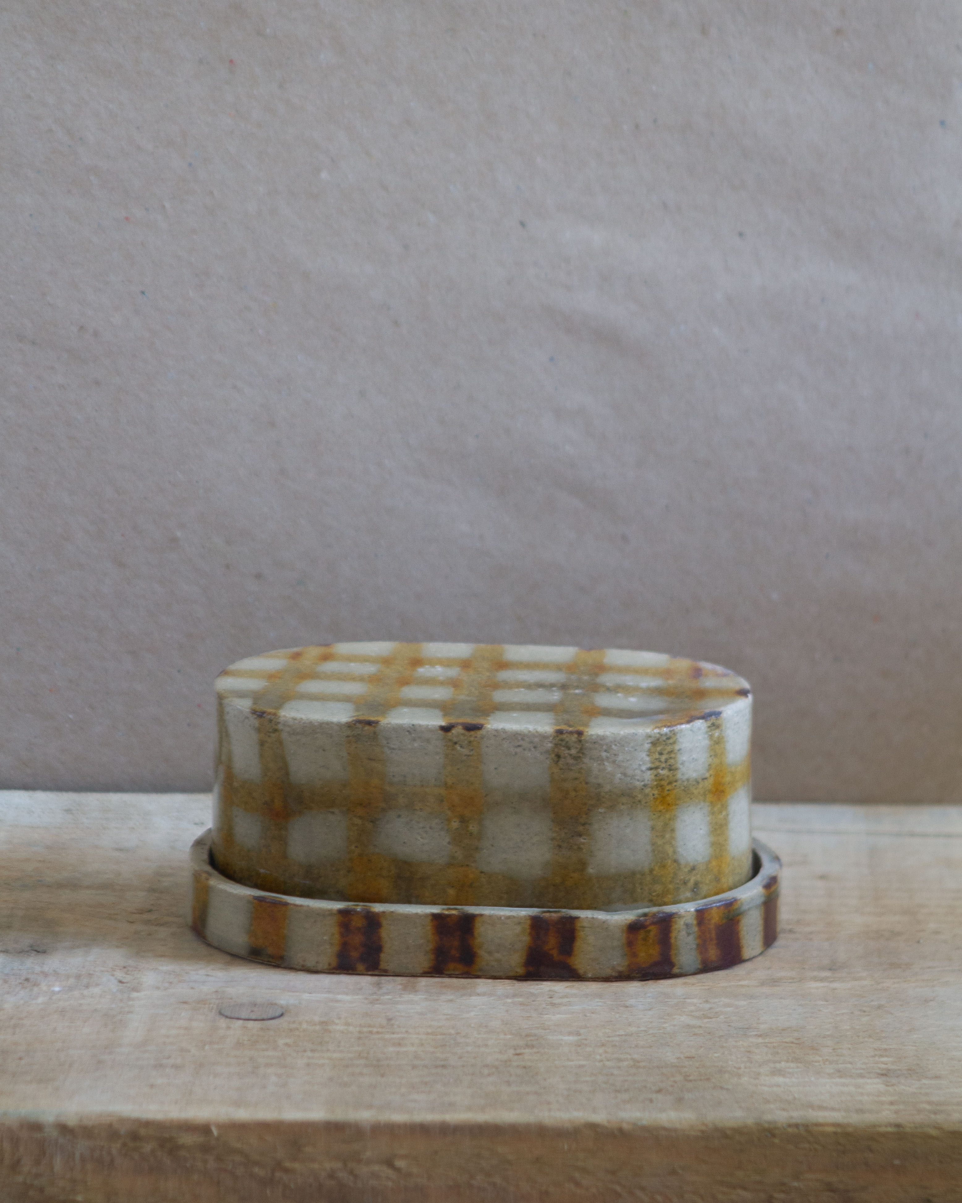 SALE / Butter dish / Reduction Air brush