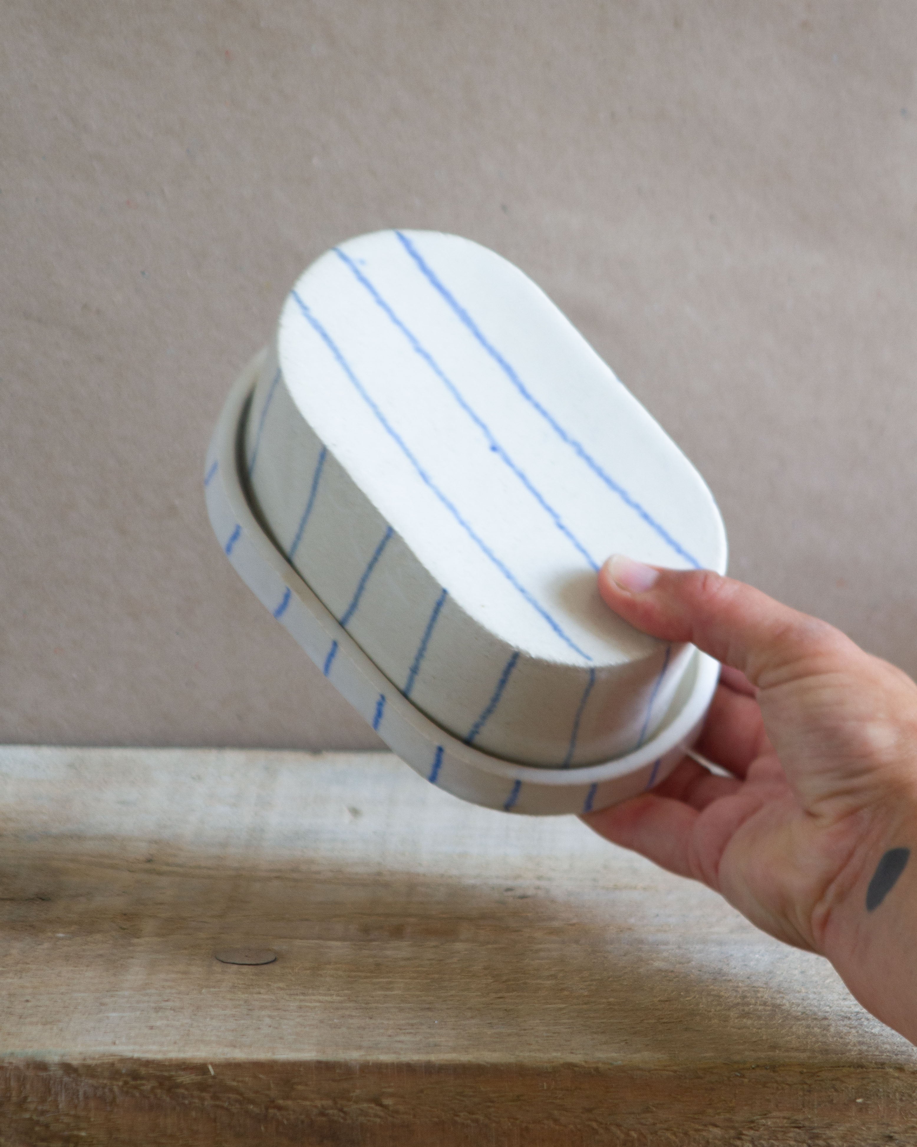 SALE / Butter dish / White