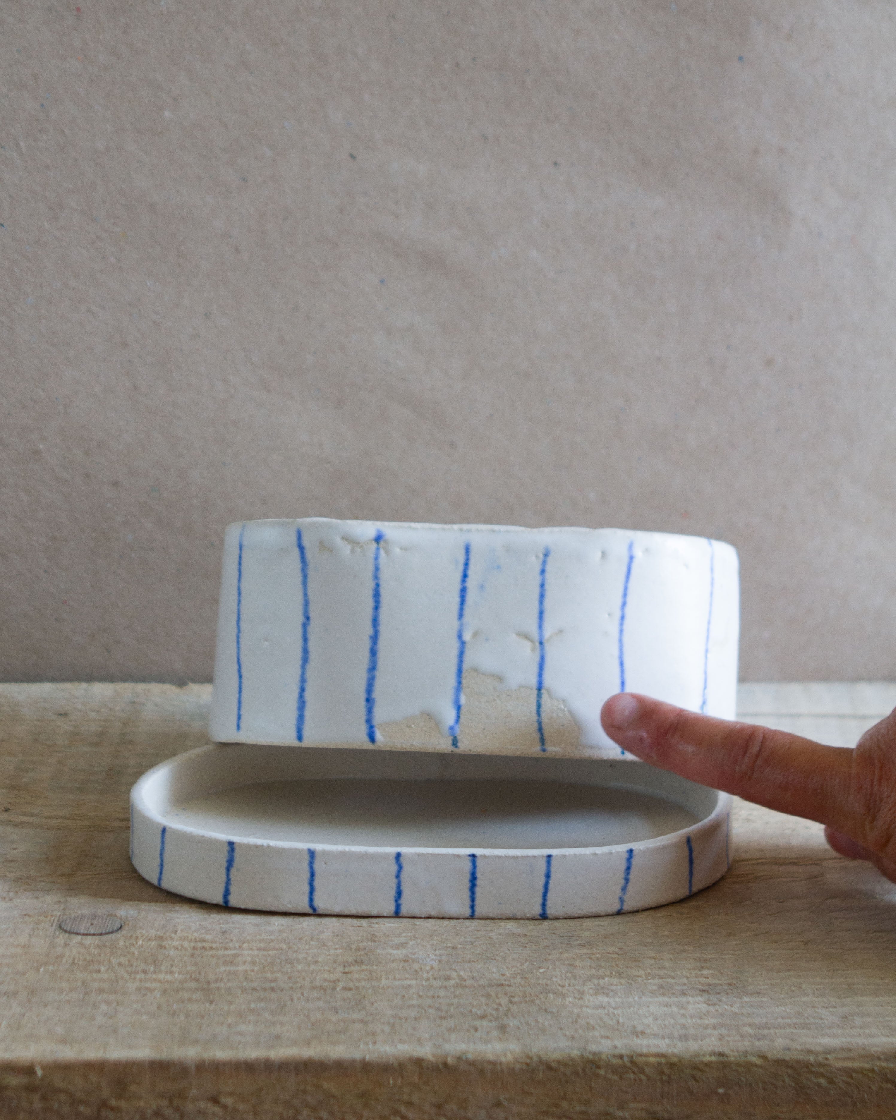 SALE / Butter dish / White
